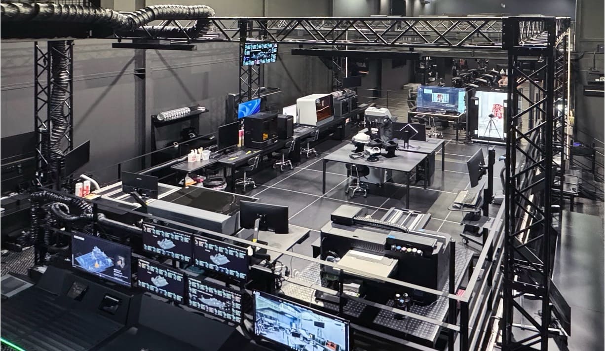 街パビOSAKAオープンファクトリー｜デジタルものづくり工房＆クラウドDIY施設「UAI」見学