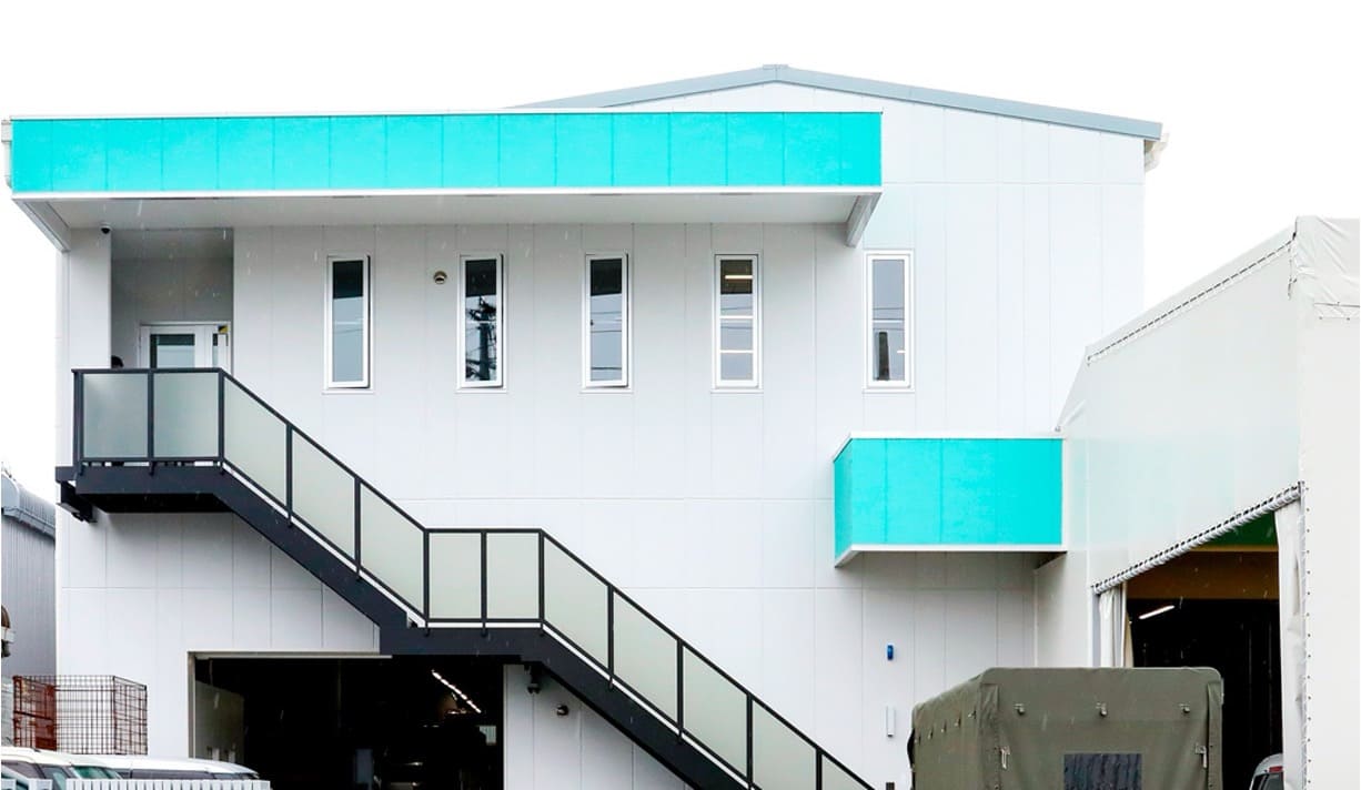 大阪工場視察|2020年完成の新工場にて、新世プリントの技術力を体感いただく工場見学を開催