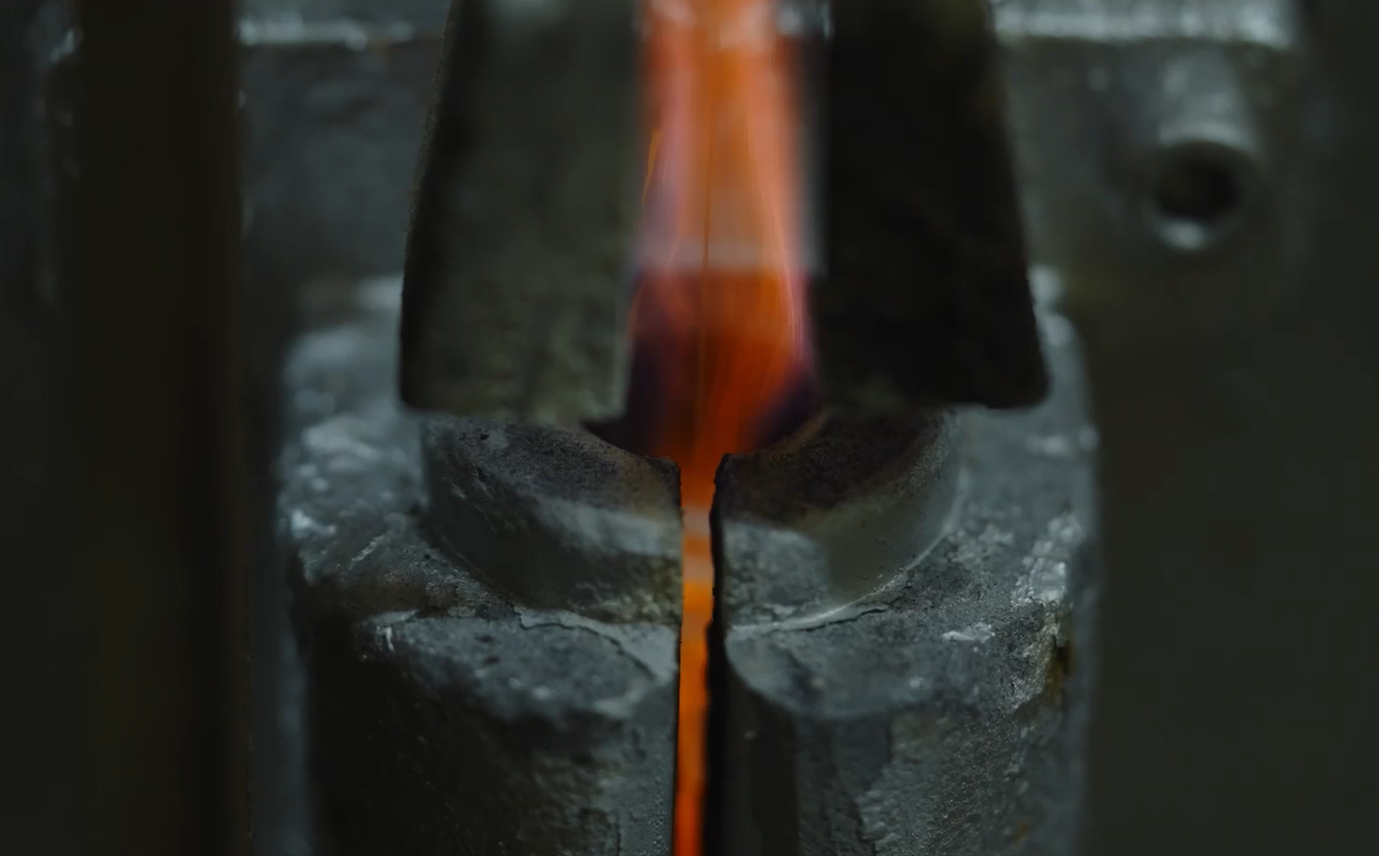 大阪工場視察｜糸の魅力を引き出す糸加工の現場を見学