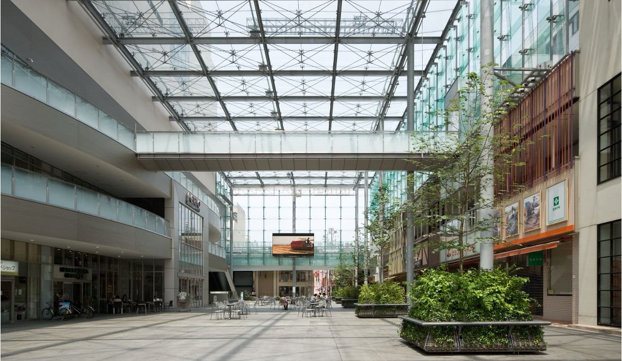 黒字経営のまちづくり会社に学ぶまちなか賑わい作り～休日稼働率100％広場「グランドプラザ」～