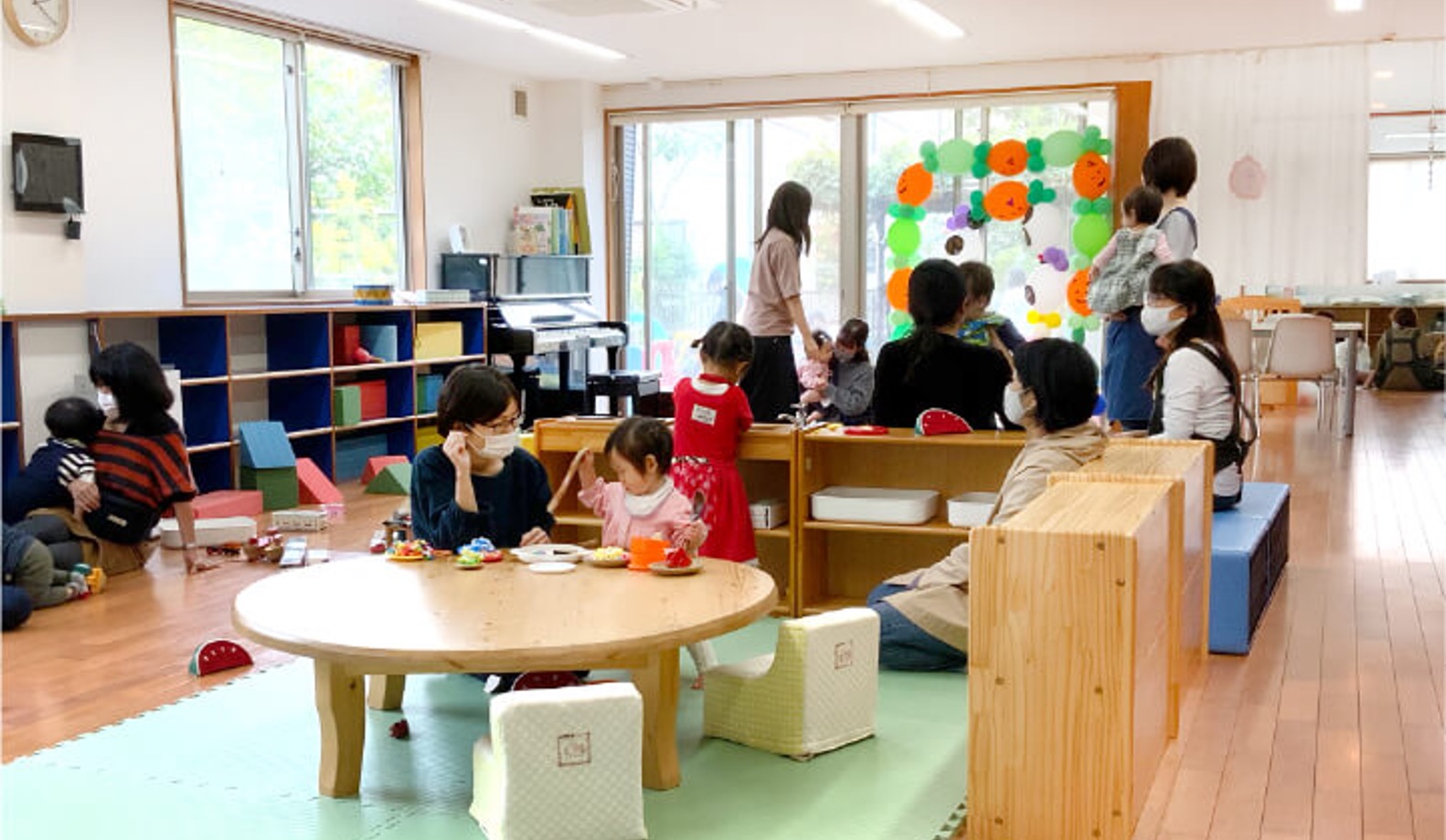 びーのびーのが展開する、地域子育て支援拠点/認可保育所/多世代交流の場/事務局の視察見学プラン