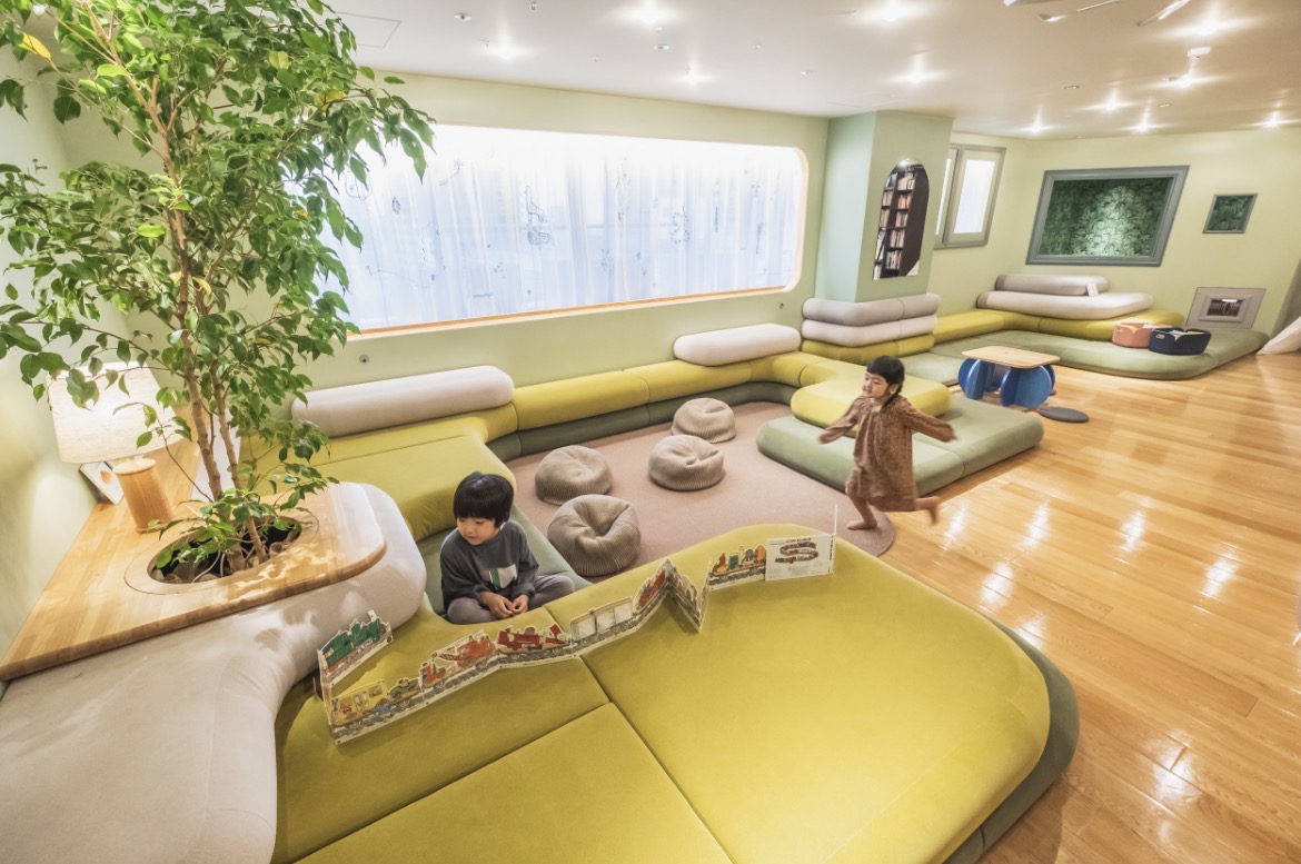 館長レクチャープラン／【公民連携】豊かな想像力を育むこども図書館絵と言葉のライブラリーミッカの視察