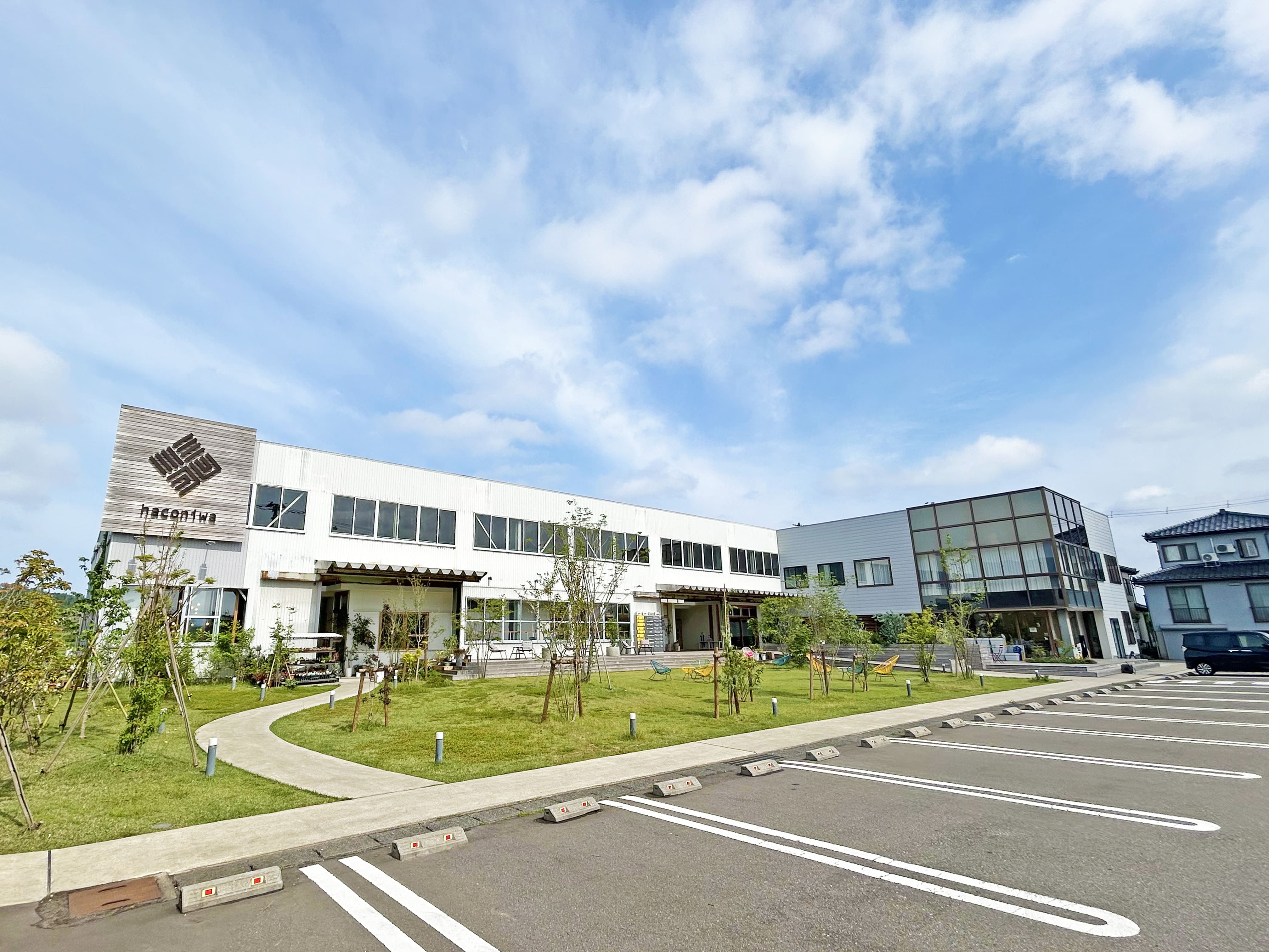 【ローカルチームアカデミー】旧工場をリノベーションした民間商業施設「ハコニワ」の取り組み