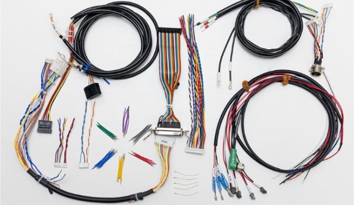 大阪工場見学｜創業55年！豊富な経験と実績を持つハーネス加工が強みの新興電機製作所の工場見学